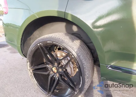 2005 Porsche Cayenne z USA, uszkodzony, nr VIN WP1AA29P55LA24389